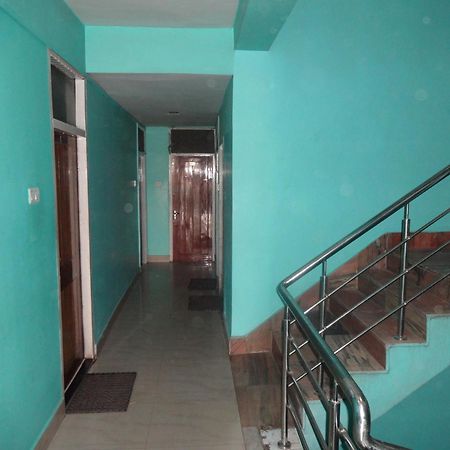 Ajatsatru Hotel Гая Экстерьер фото